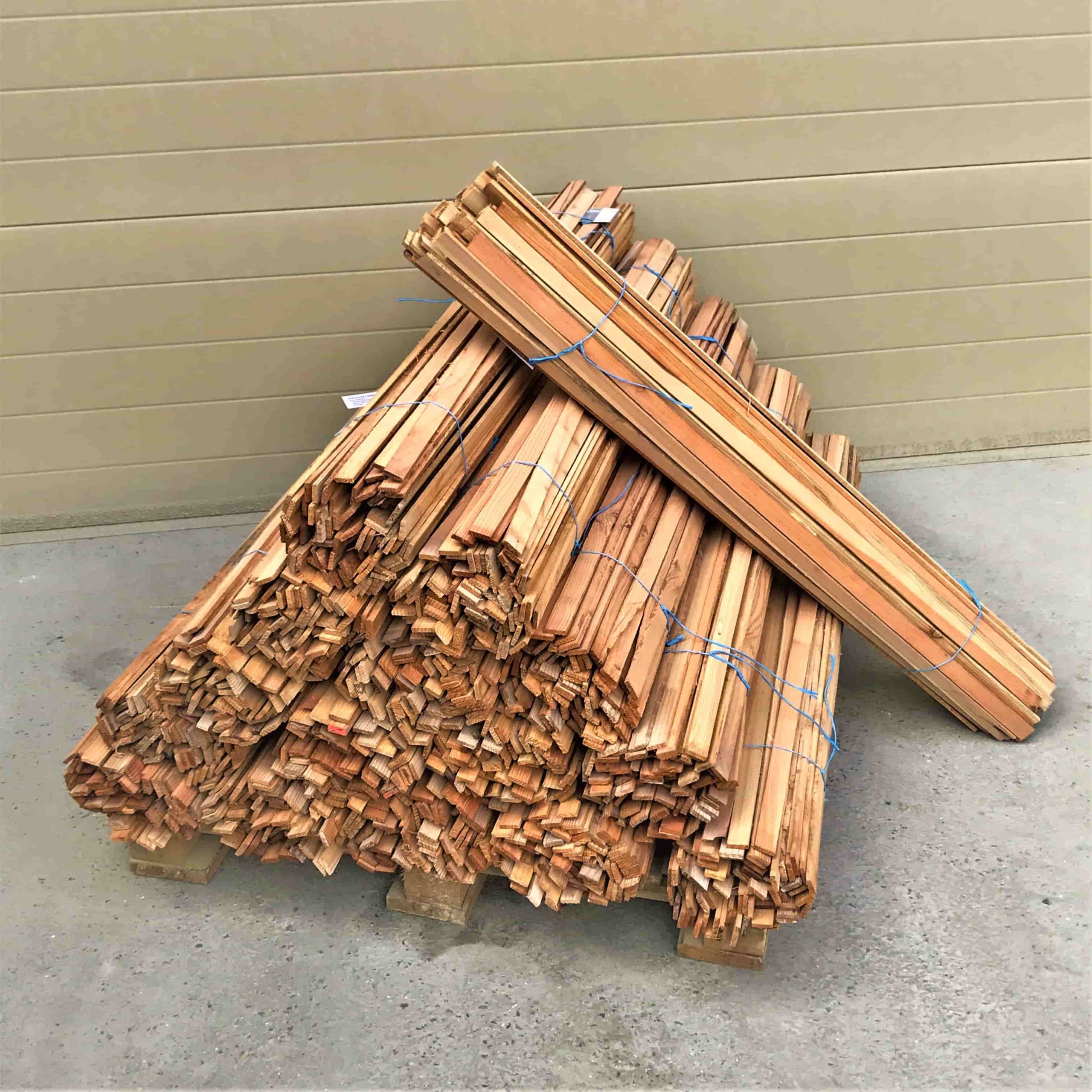 Sawn Softwood Laths 100m bundle